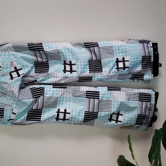 Foursquare snowboard outerwear pants, pockets, adjustable waist, women sz small - Picture 9 of 15